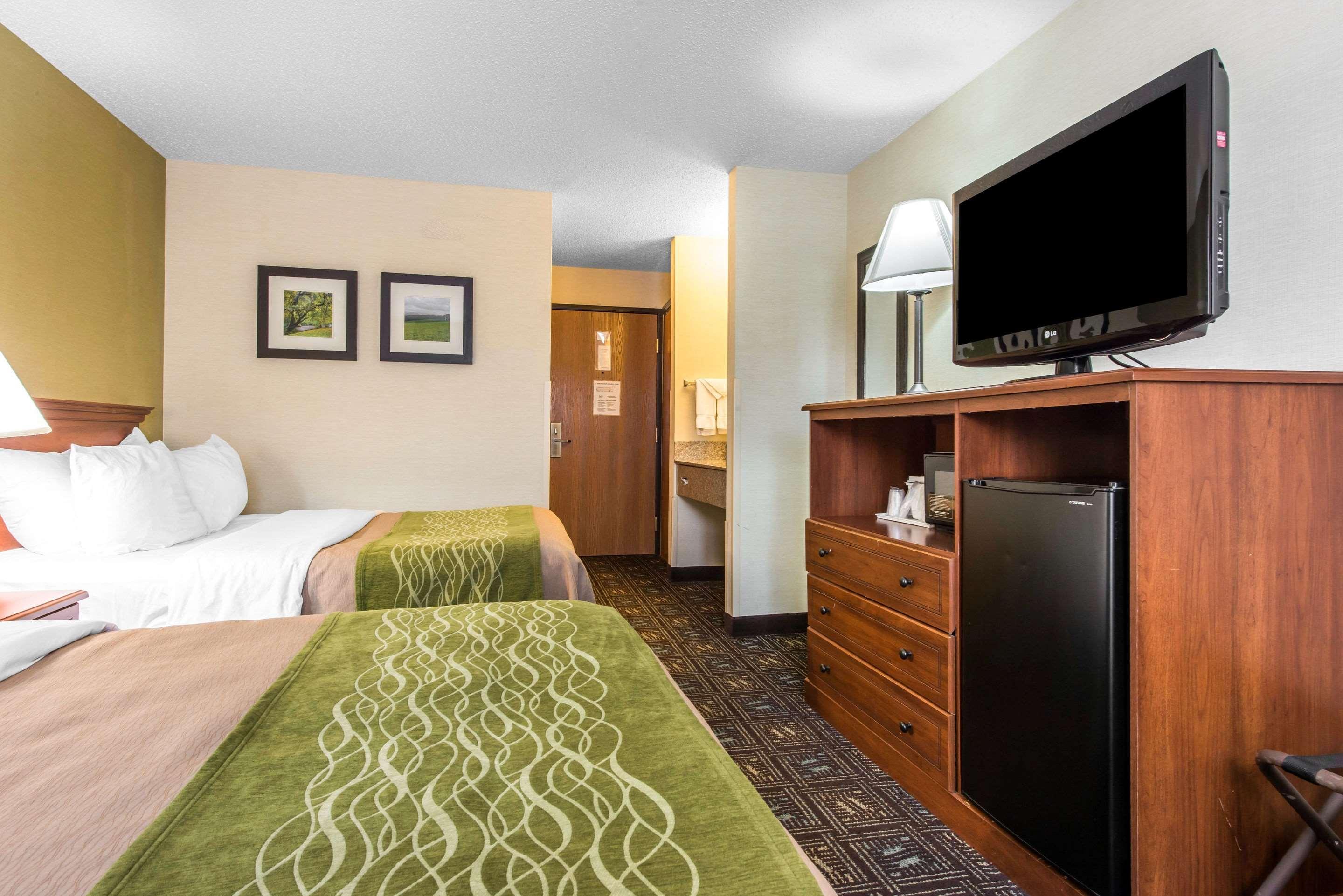 Comfort Inn Weirton Exterior foto