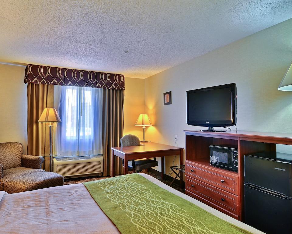 Comfort Inn Weirton Exterior foto